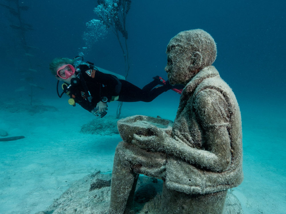 Things to do in Cairns - dive Museum of Underwater Art