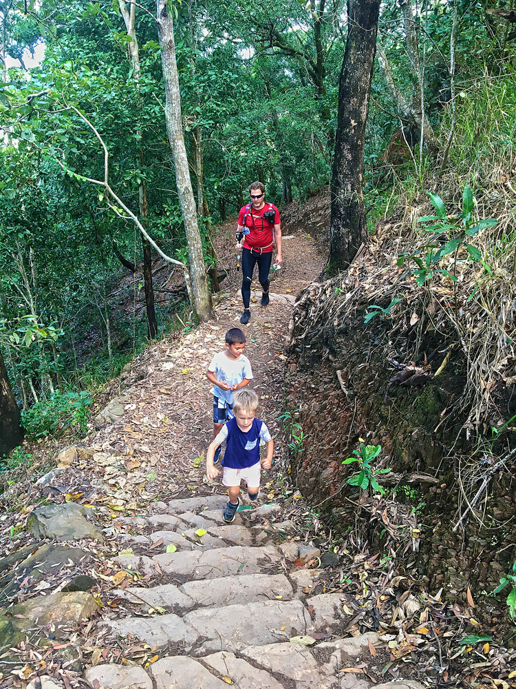 Short steep hills make up the Earl Hill summit track.