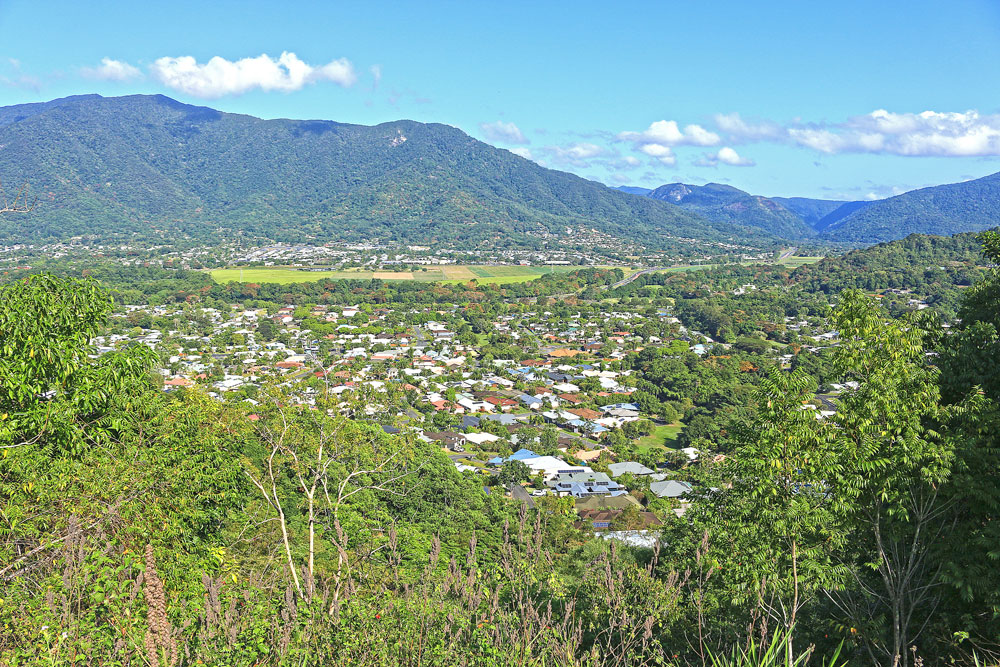 Beautiful views from the Green Arrow Cairns trail looking out to the suburbs of Brinsmead and Redlynch Village.