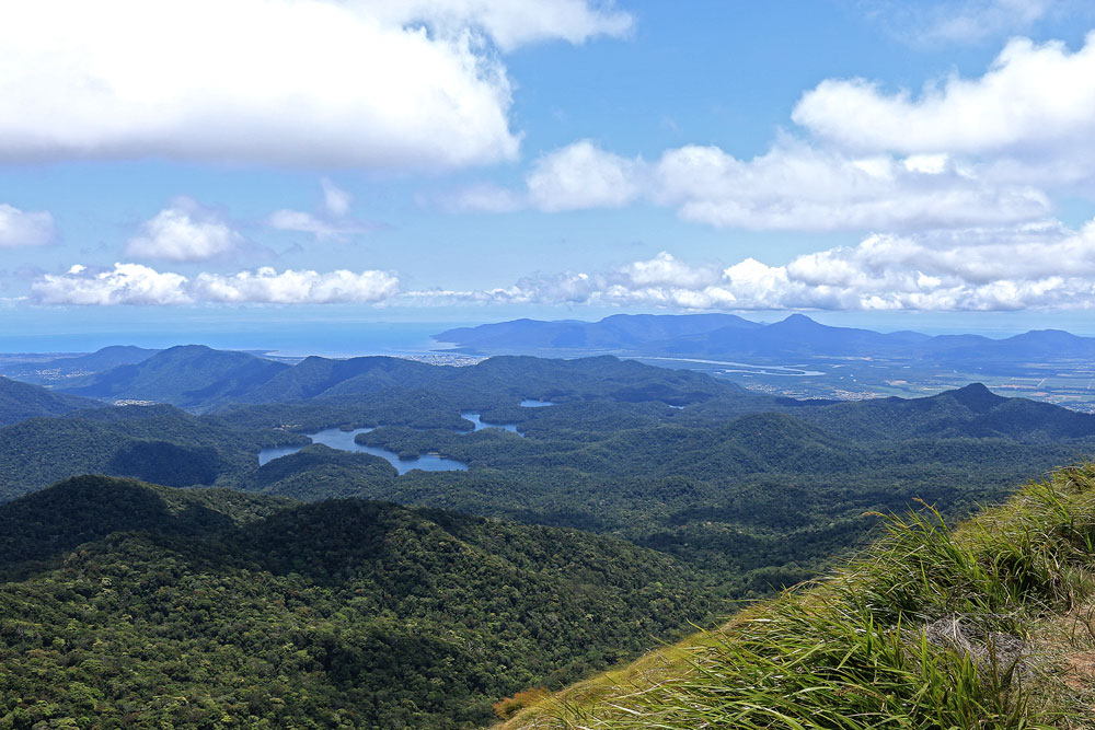 The view from Lookout 4 on the brow of Kahlpahlim Rock.